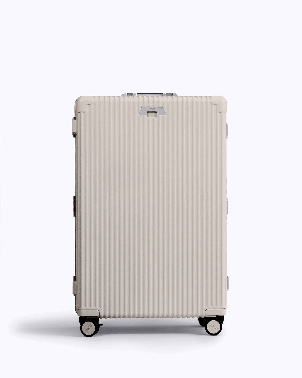 Check-In: All-In-One 28" — Voyager Elite